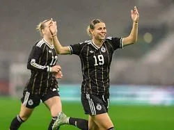 Gegen "absolute Top-Mannschaft": Power-Duo führt DFB-Frauen zum Comebacksieg
