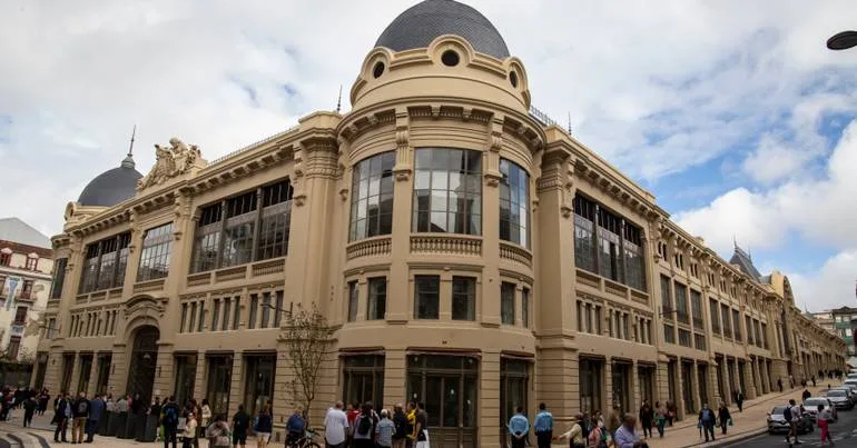 Tribunal suspende hasta pública do Mercado do Bolhão