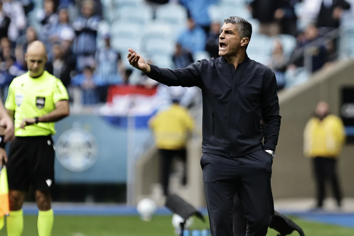 Entenda o que o Vasco precisa na rodada para ir à Data Fifa fora do Z-4 do Brasileirão