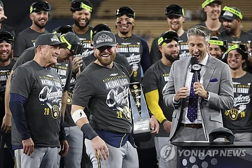 '돈이 전부는 아냐'…35년 만에 MLB 연봉 하위권 팀 WS 성사