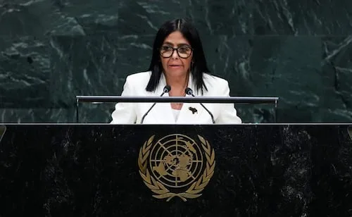 Venezuela negocia 44 nuevos acuerdos petroleros: Delcy Rodríguez; dice que también hay 18 en materia de minería