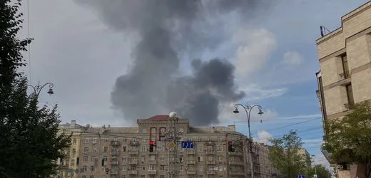 Ukraine-Krieg: Russland greift mit ballistischen Raketen an – Tote und Verletzte in Kyjiw
