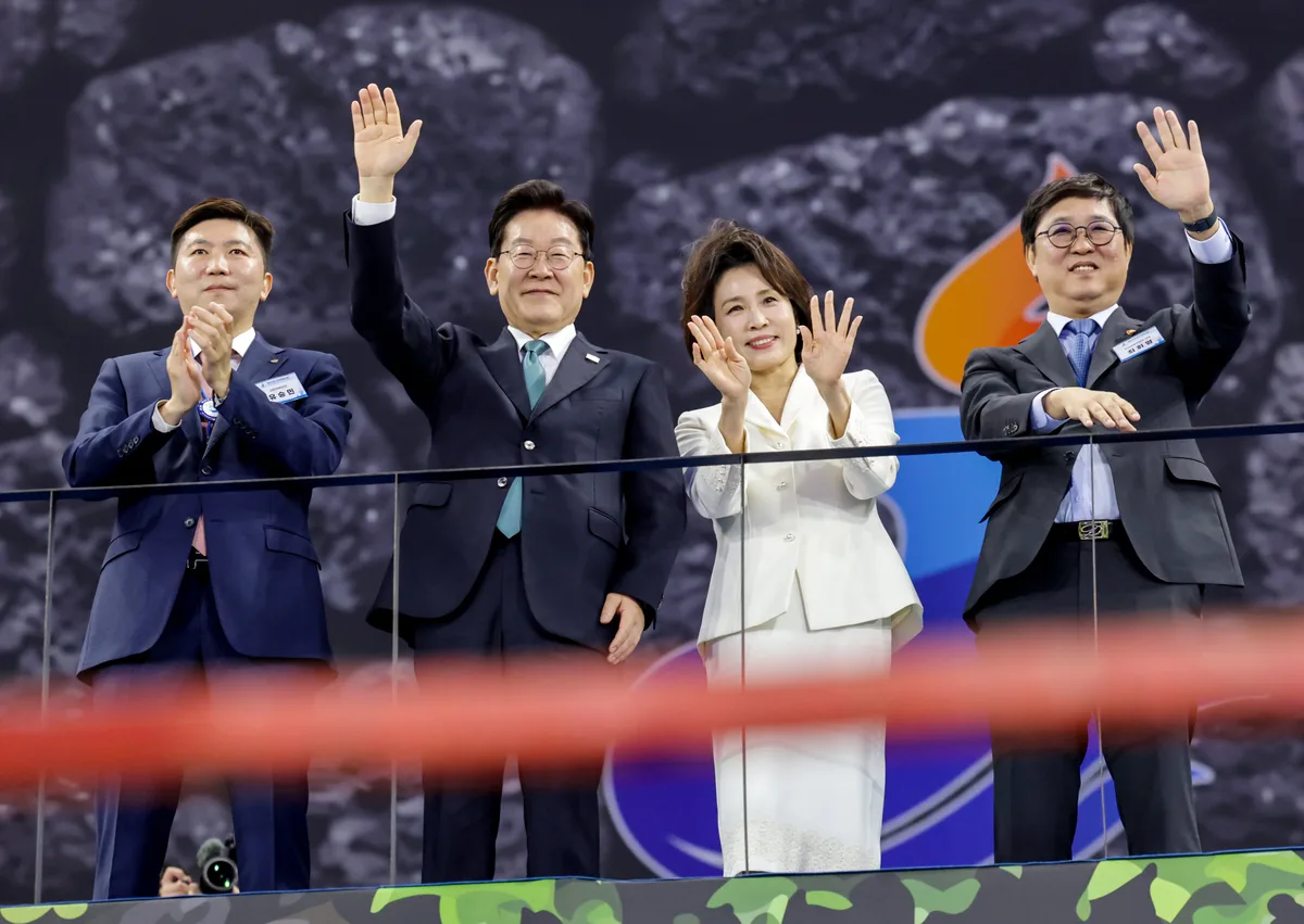 장관 질책까지 생중계, 李는 “국민과 직거래”라는데…