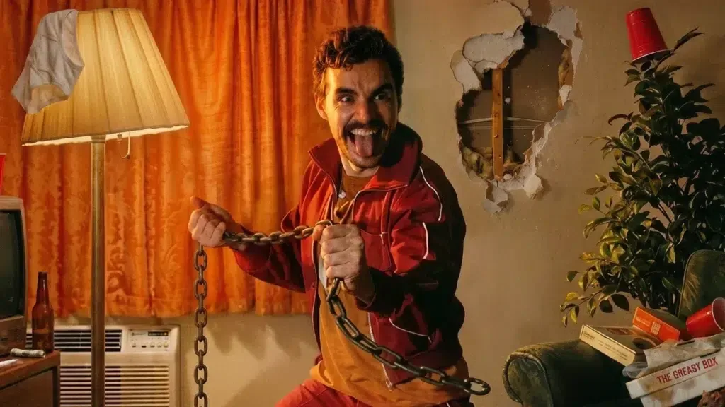 ‘Idiotas’: Comédia com Dave Franco ganha trailer DUBLADO e data de estreia no Brasil