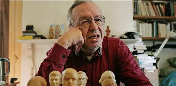 O peso de Olavo de Carvalho em um bolsonarismo sob Flávio