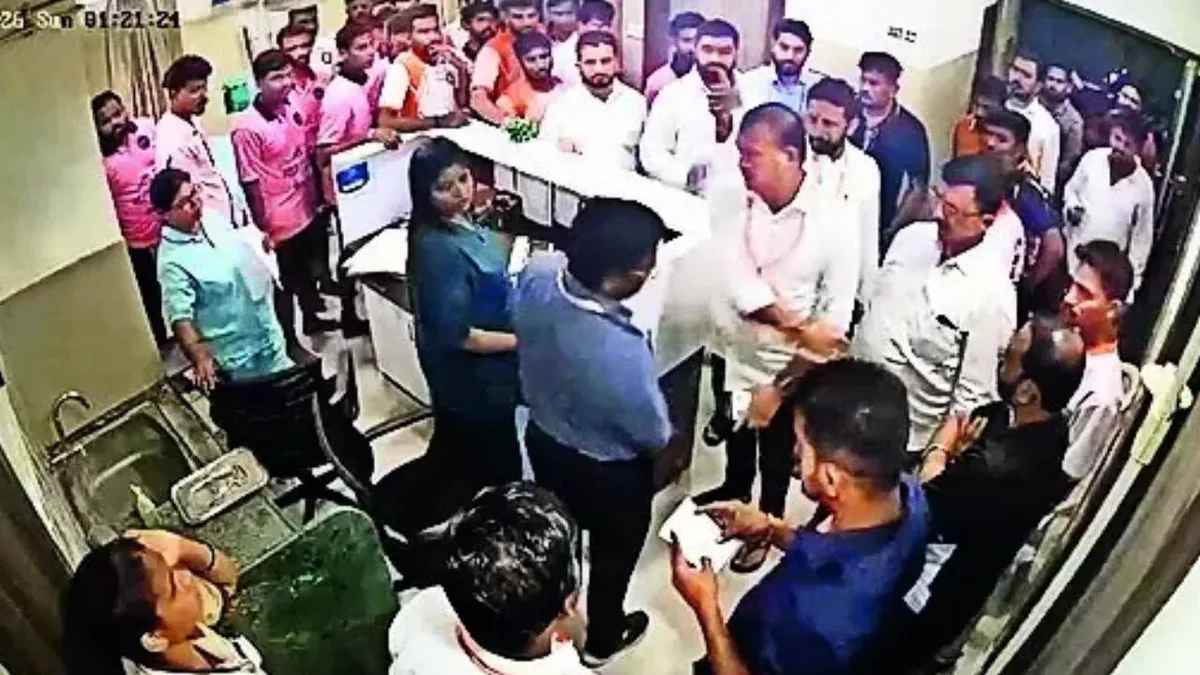 Shiv Sena leader Rahul Gharat arrested in Palghar hospital assault case