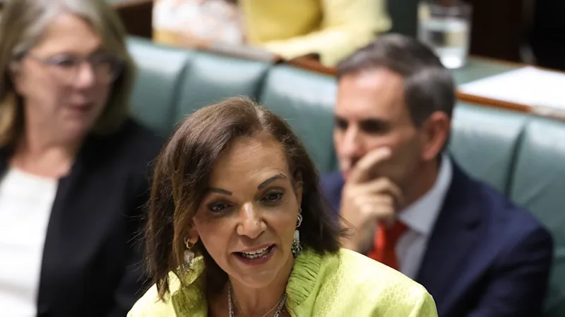 Small business minister says she’s had 19 death threats this week