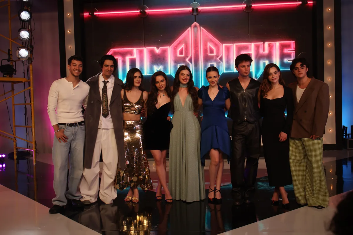 Los críticos de Timbiriche se pronuncian sobre la bioserie mientras que los exintegrantes y Luis de Llano la reprueban