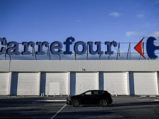 « Herbe du diable » : des conserves de tomates rappelées par Carrefour, elles pourraient contenir une plante toxique
