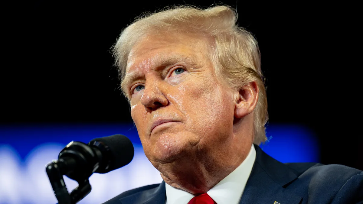 White House Staff Blame Media Ban on President Being Left Unsupervised