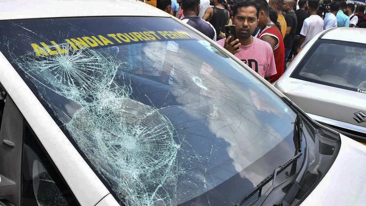 Assam, Meghalaya CMs call for peace after rioting in Shillong
