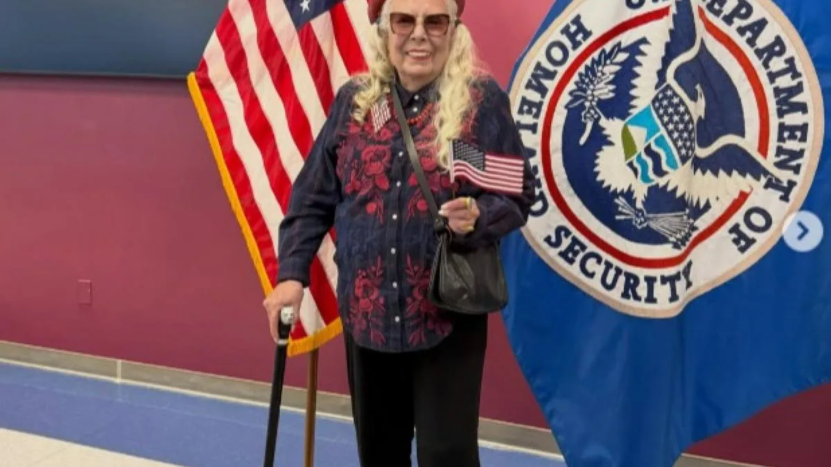 '62 years in the making': Joni Mitchell becomes US citizen