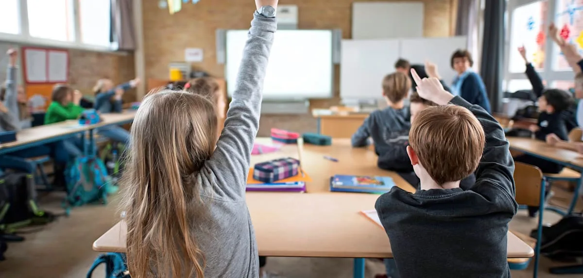 Starkes Schulsystem, schwache Aufstiegschancen – Hamburgs Bildungsparadox