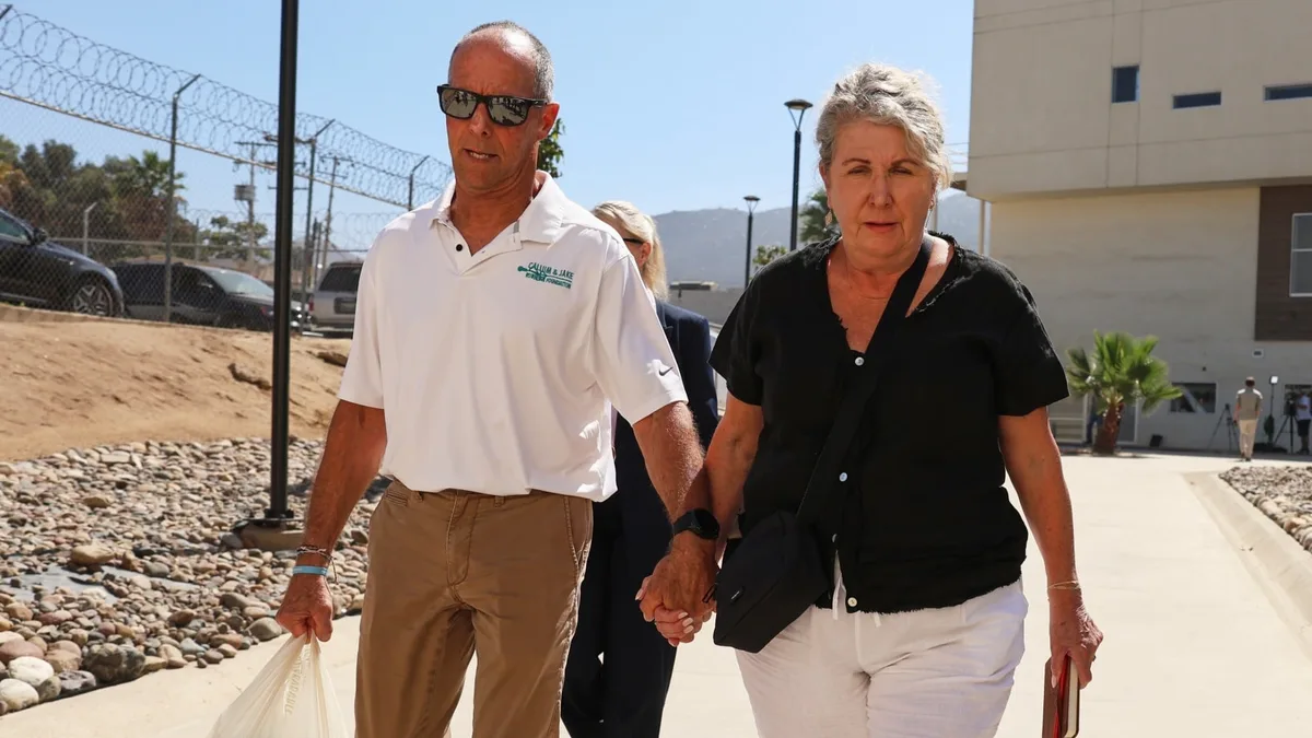 Declaran culpables a tres hombres por el asesinato de los surfistas australianos en Ensenada