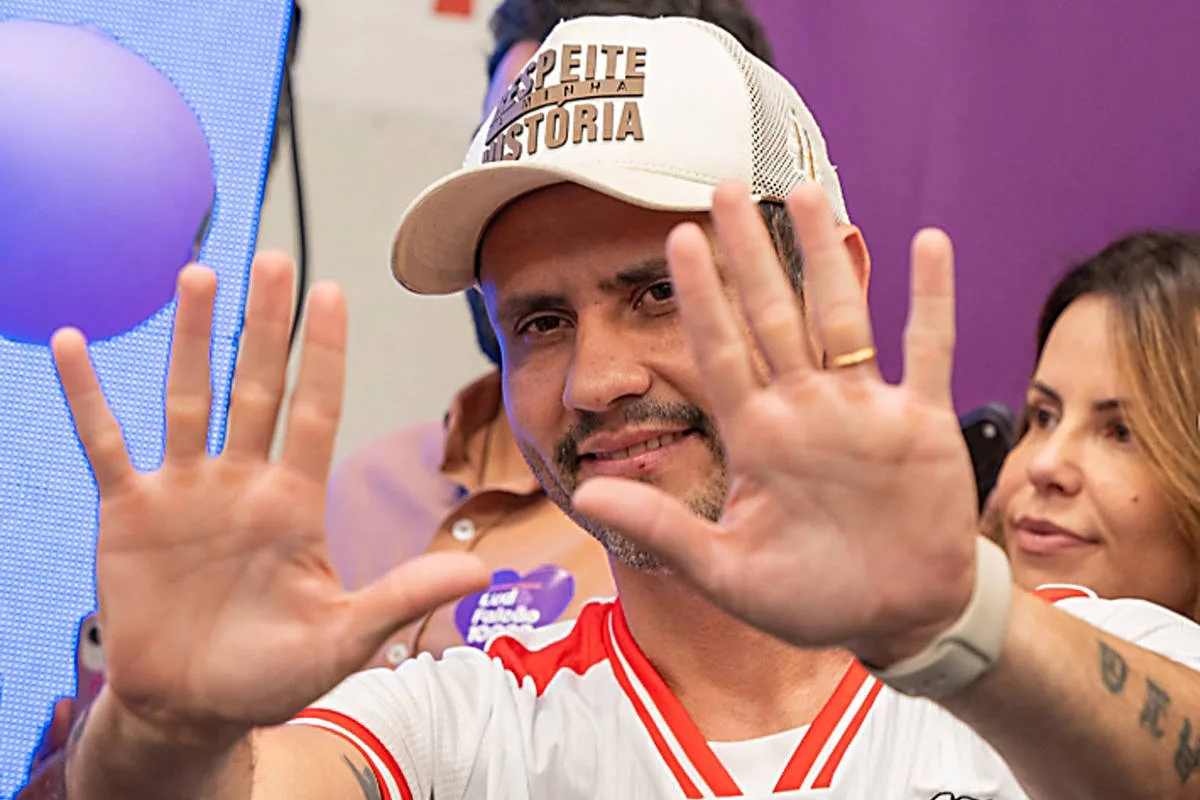 Aliados de Flávio contam com Cleitinho como cabo eleitoral em MG