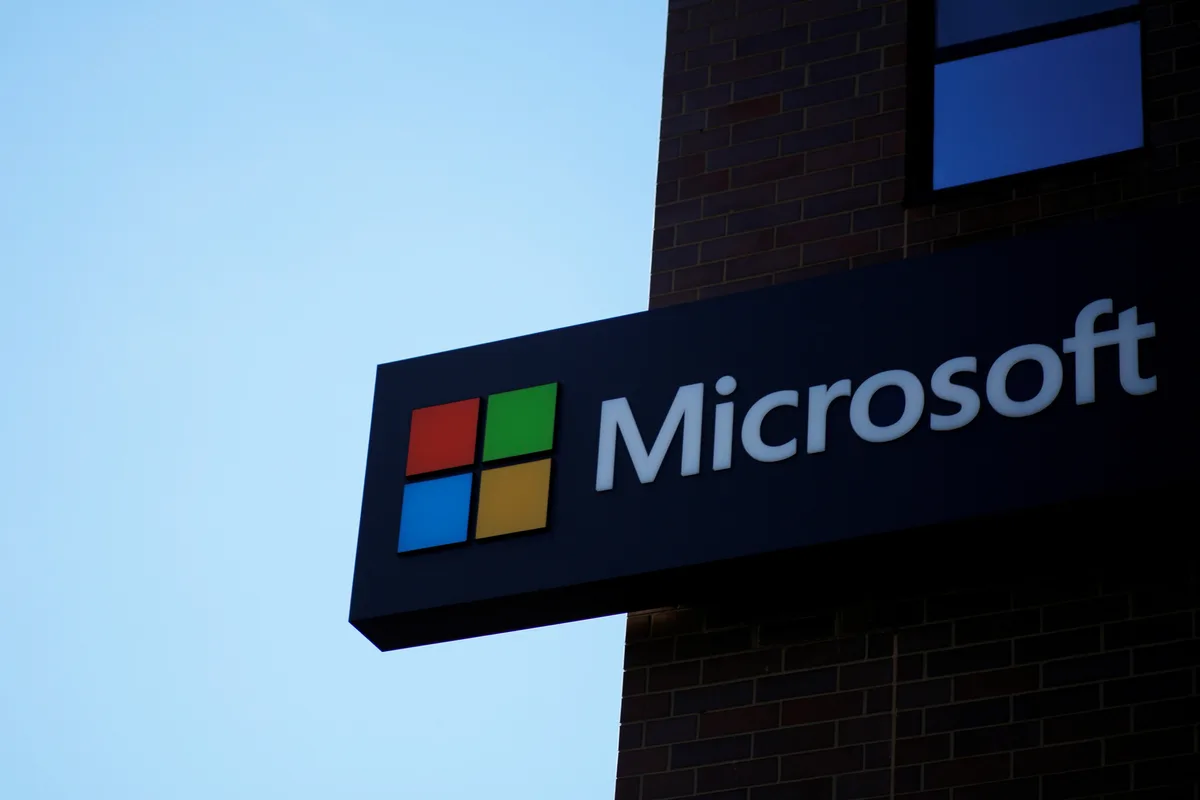 Diretor da Microsoft chamou de 'roubo' uso de reportagens do NYT para treinar modelos da própria empresa e da OpenAI
