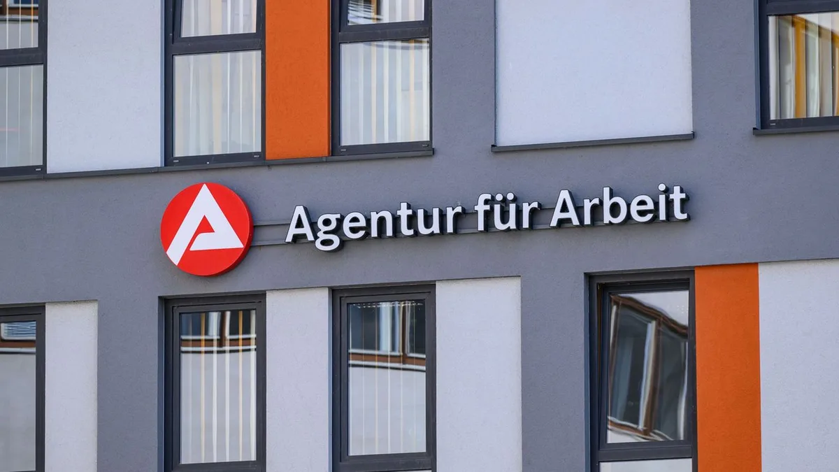 Arbeitsmarkt: Arbeitslosigkeit in Brandenburg im August gestiegen