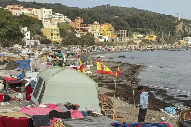 Devueltos a Marruecos 21 migrantes por apedrear a una patrulla de militares en Ceuta