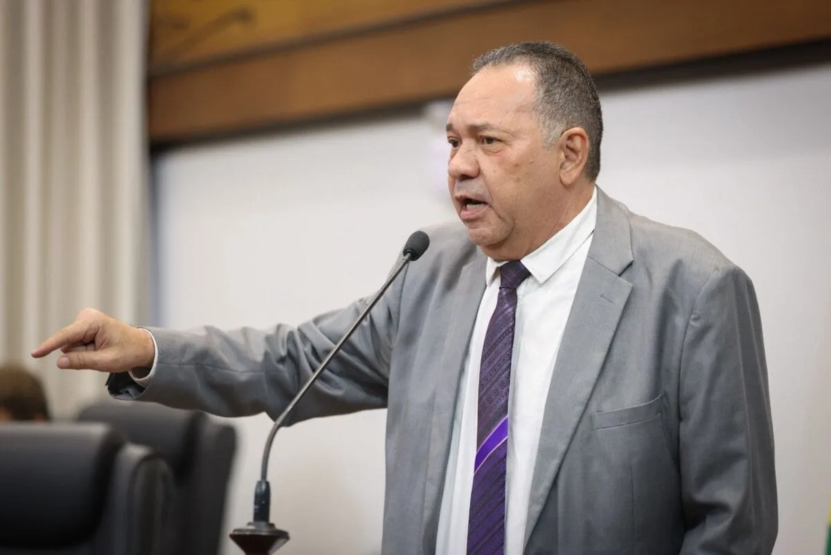 Moraes destaca compromisso do governo com professores durante debate sobre a LDO