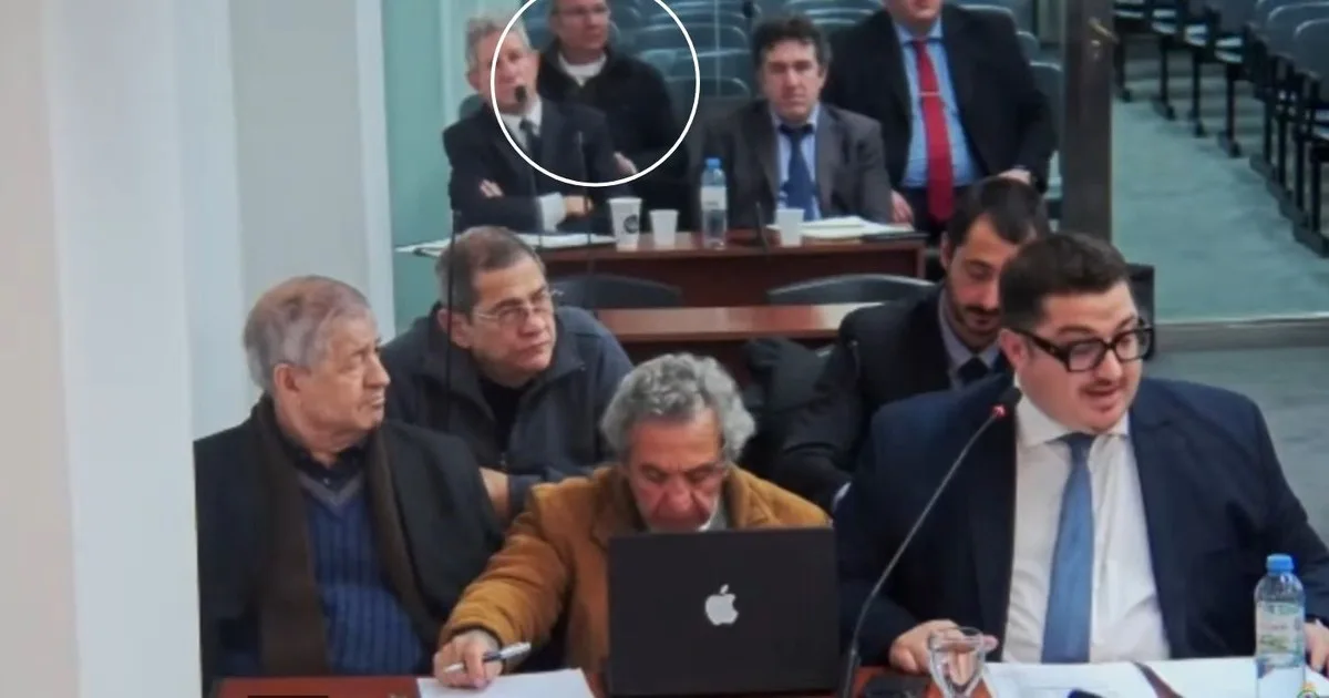 ¿Mensaje intimidatorio? Sugestiva aparición en Comodoro Py de un juez federal que está al borde del juicio político