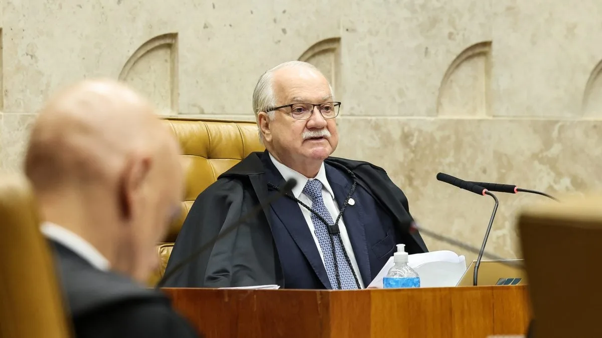 Fachin adia julgamento do pedido para investigar Mendonça