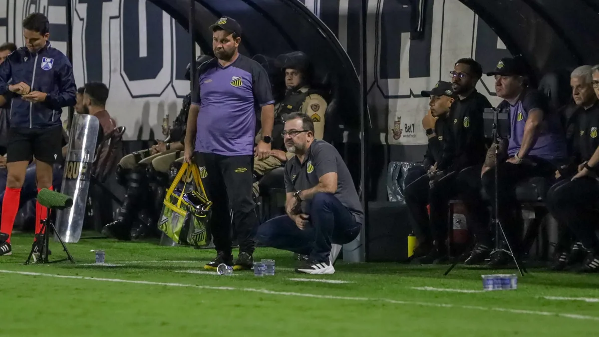 Enderson valoriza goleada do Novorizontino, mas mantém cautela na briga pelo acesso