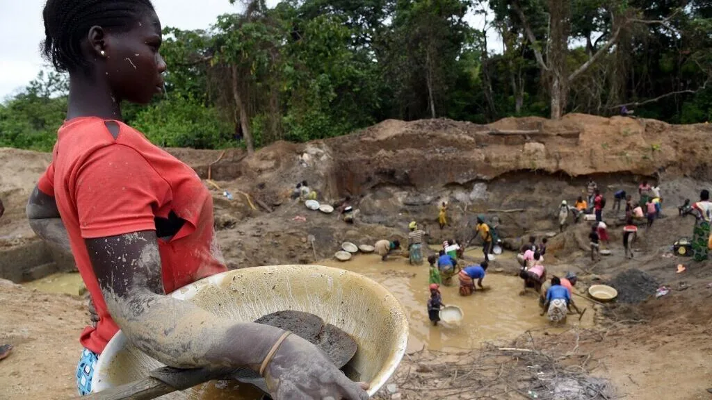 Éboulement dans une mine d’or: le ministre centrafricain des Mines revient sur les circonstances du drame