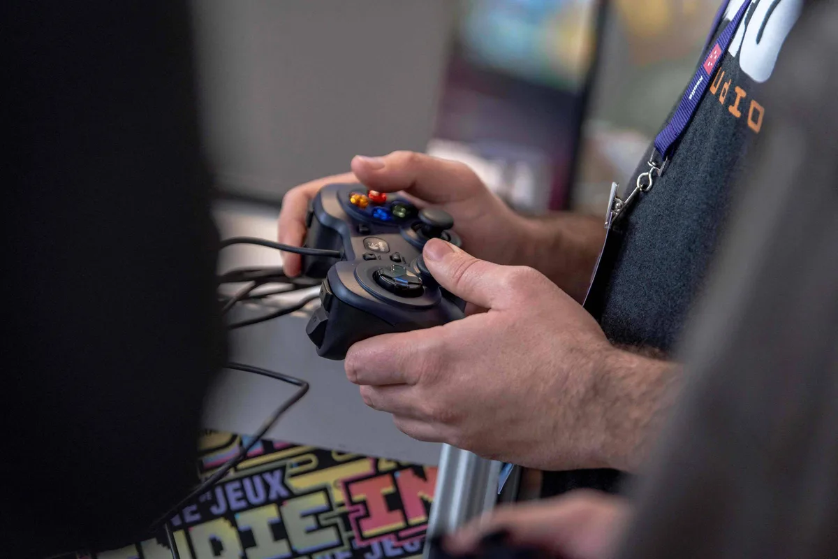 Estudo estima que 1,3 milhão de brasileiros têm risco de transtorno por video games