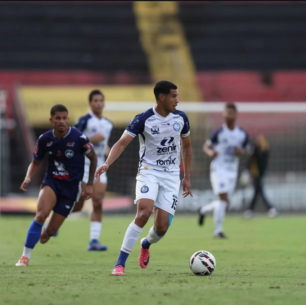 Manaus anuncia volante do Iguatu como primeiro reforço para a temporada 2027