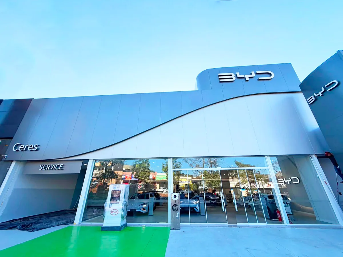 O Grupo Pinauto avança em sua trajetória com a inauguração da Pinauto BYD