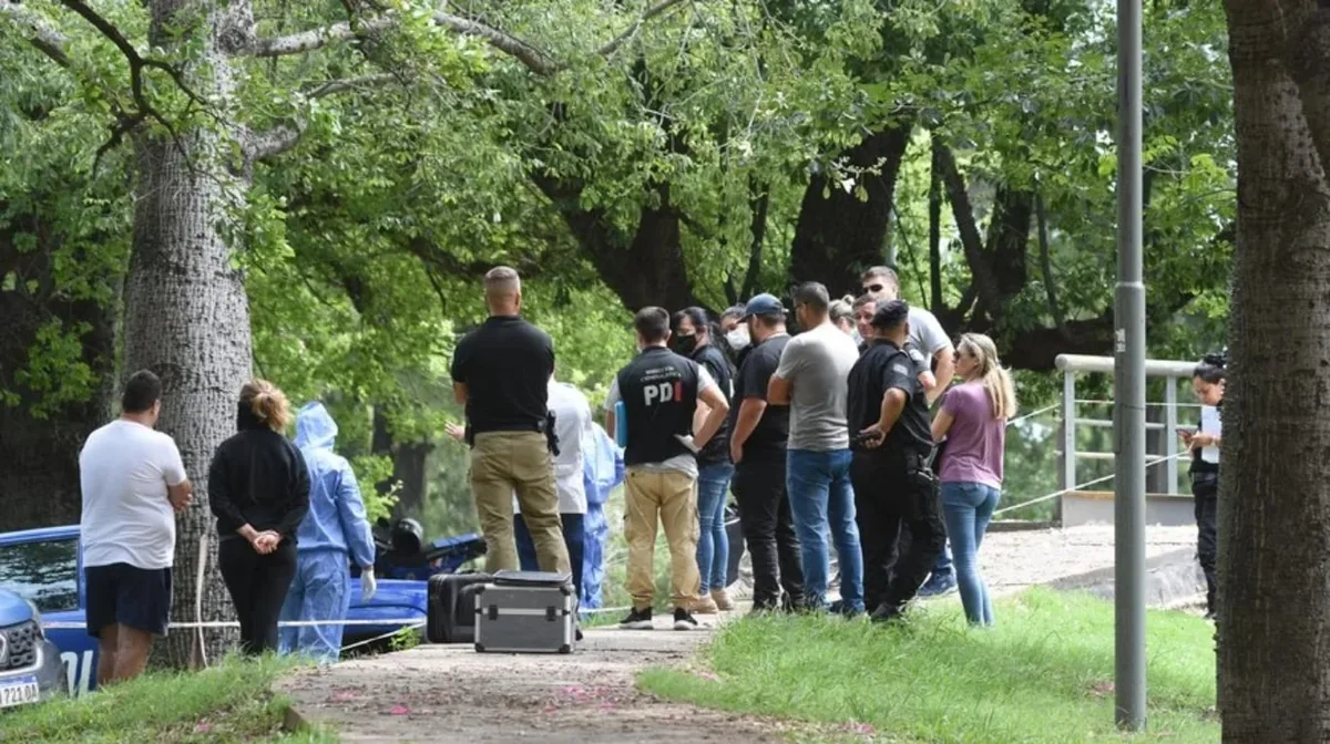 Una mujer mató a su pareja, lo descuartizó y dejó los restos en una plaza de Santa Fe: la condenaron a 25 años de prisión