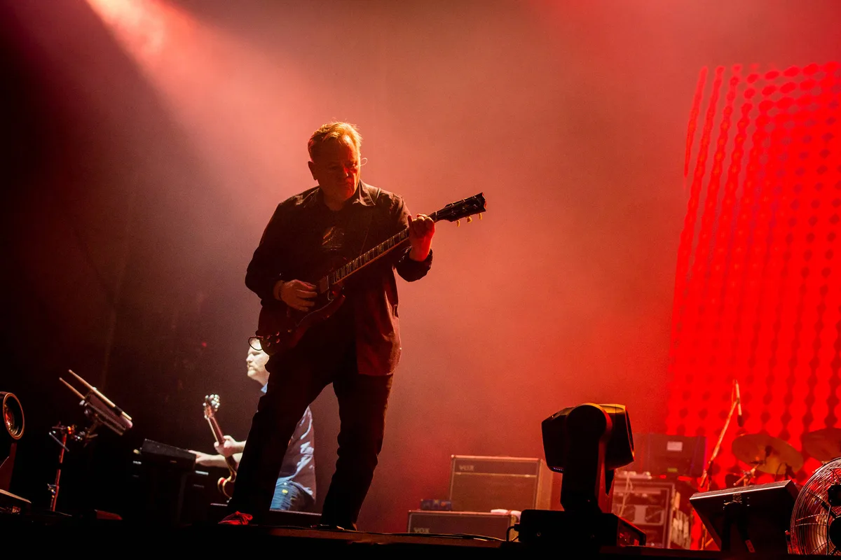 New Order anuncia show extra em São Paulo; veja como comprar ingressos