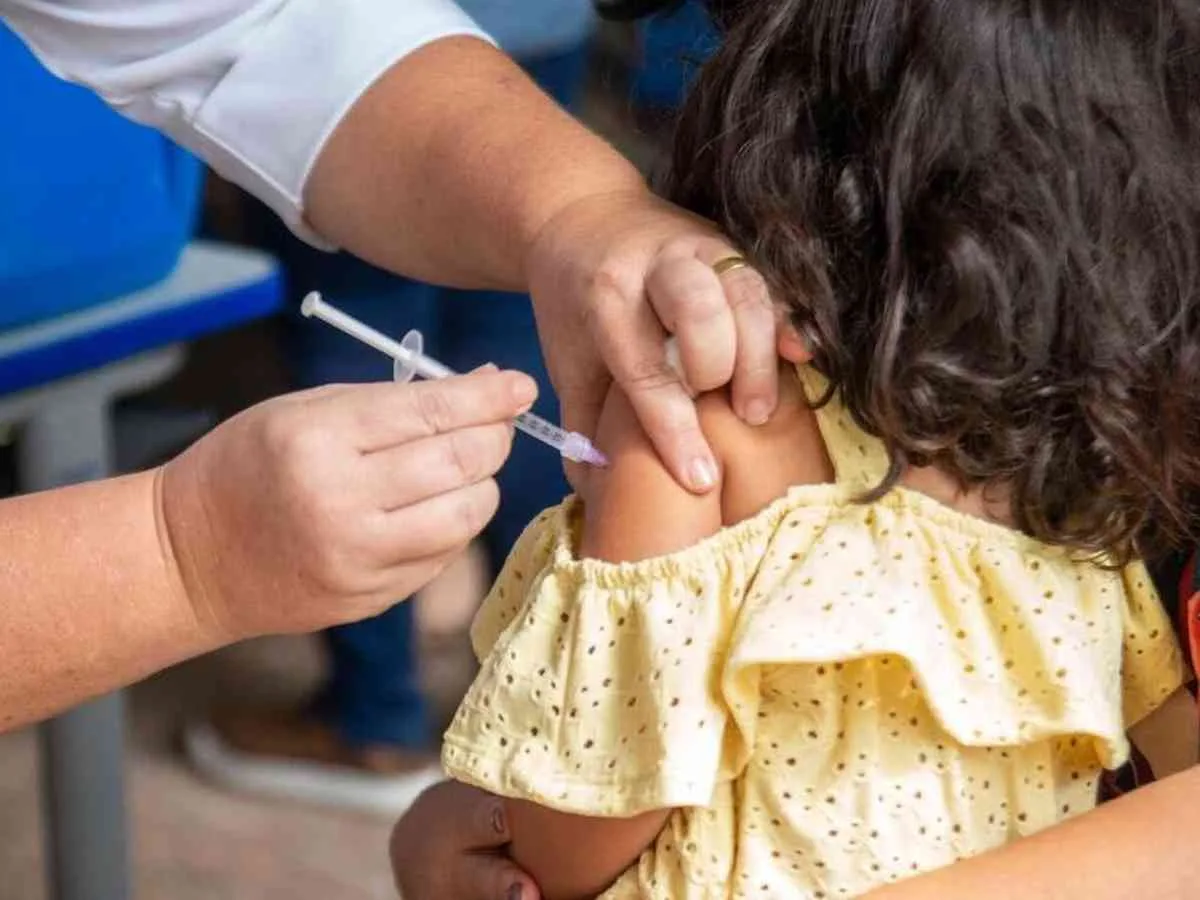 Crianças vítimas de violência sexual terão vacina contra HPV aos 2 anos