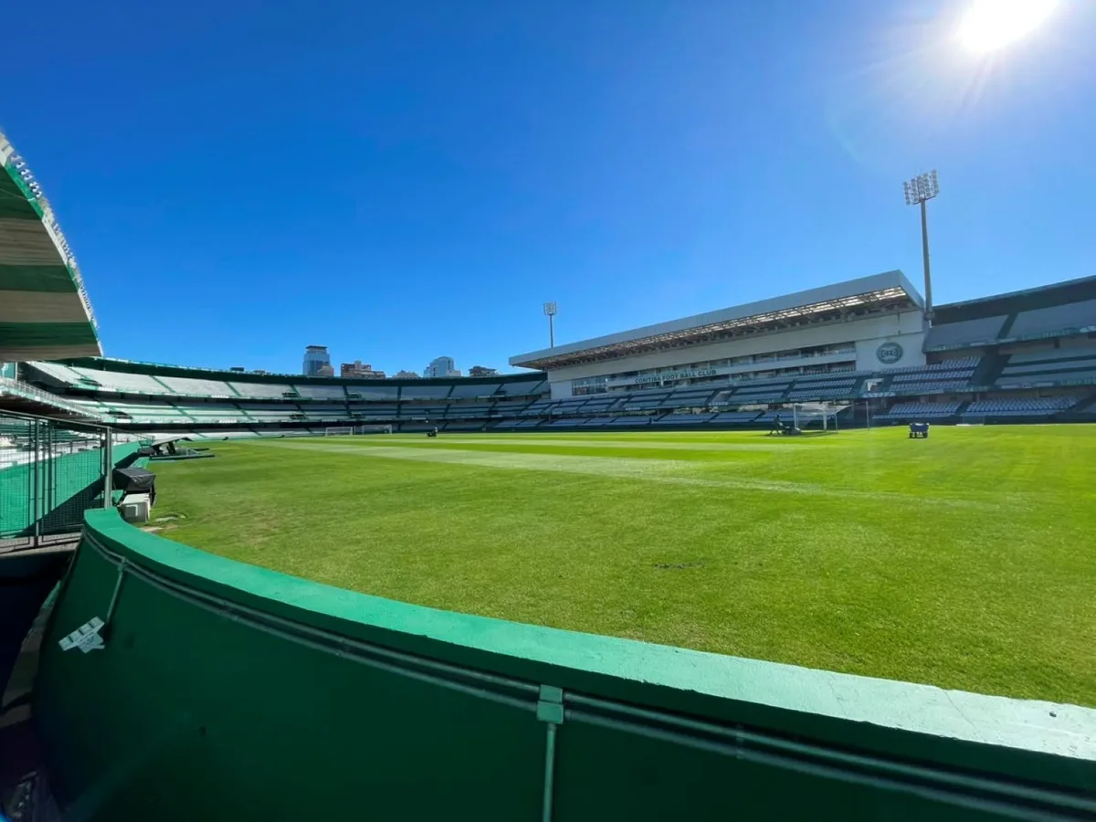 Coritiba x Botafogo: onde assistir ao vivo, horário e escalações