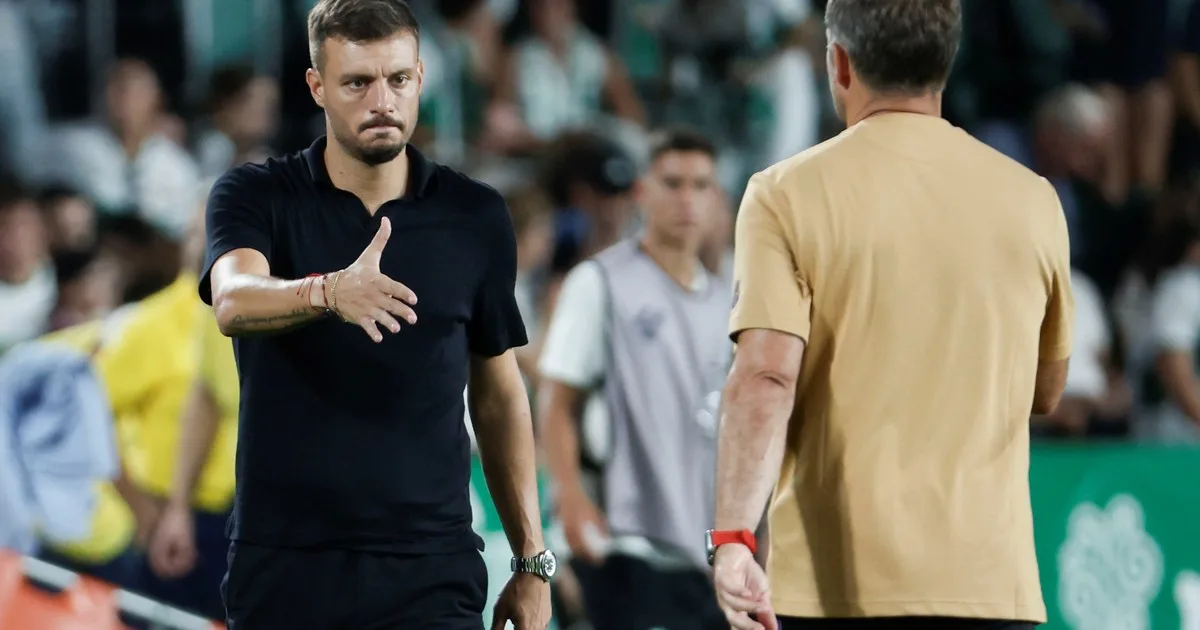 Qué dijo el DT argentino del Elche tras la goleada del Barcelona