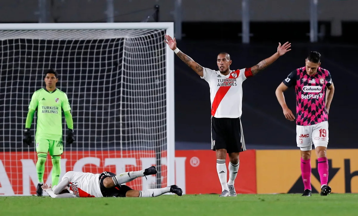 La noche en que Santa Fe perdió ante River Plate por la Copa Libertadores: el equipo argentino jugó con un arquero improvisado y sin banco de suplentes