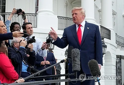 美법무부, 트럼프 공동취재 거부한 방송사 5곳 반독점법 조사