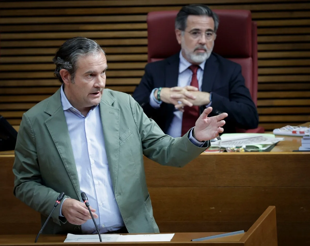 PPCV critica: "Morant viene a Alicante a celebrar el fracaso de la gestión de Sánchez en lugar de exigirle inversiones"