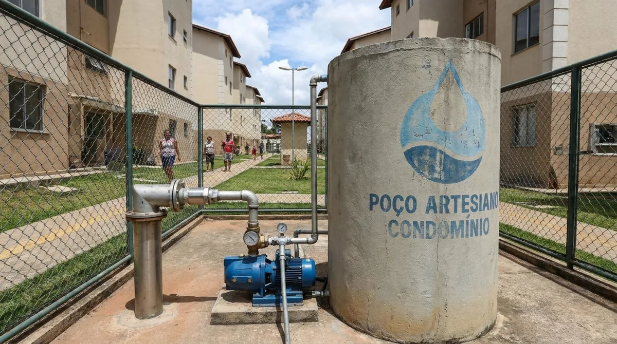 Condomínio utilizava poço próprio há anos para reduzir a dependência da rede de água, fiscalização verifica documentos e descobre que a captação precisa seguir regras específicas