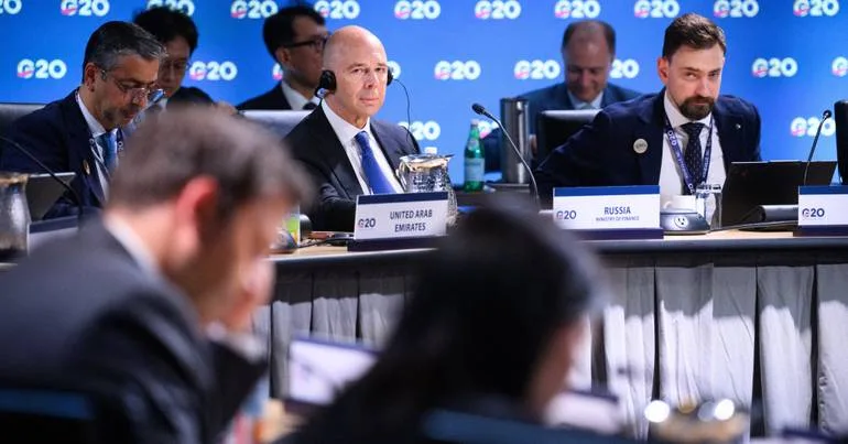EUA trazem Rússia de volta para o G20 e vetam jornalistas