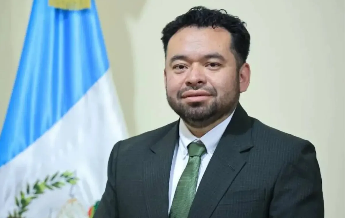 El Ministerio Público pide enviar a juicio al ex viceministro Nick Estrada por la compra irregular de fertilizantes en Guatemala