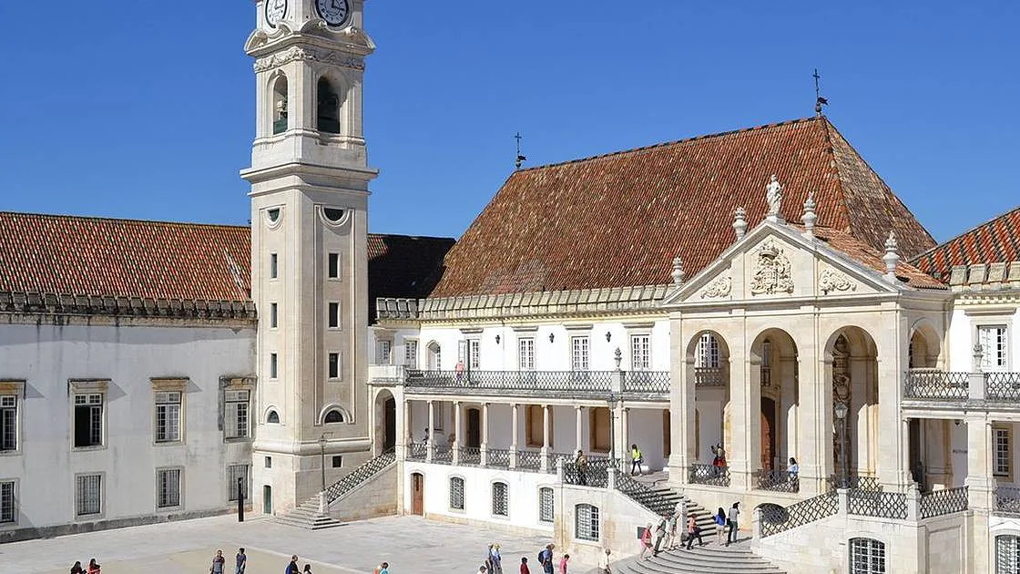 Associação Académica de Coimbra acusa Chega de hipocrisia por "invadir gabinetes" alheios