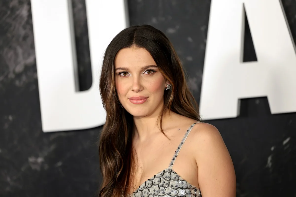 Atriz Millie Bobby Brown abriga 62 animais em sua fazenda nos EUA