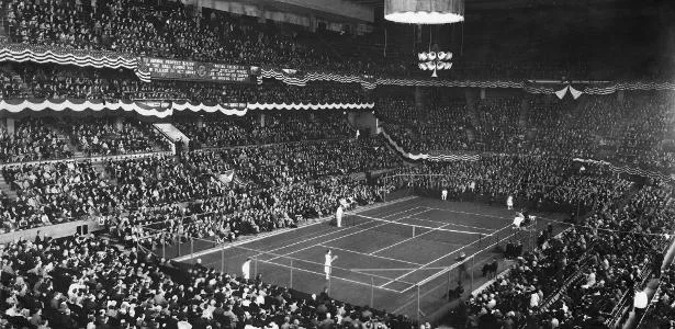 Há 100 anos, Suzanne Lenglen estreava no tênis profissional