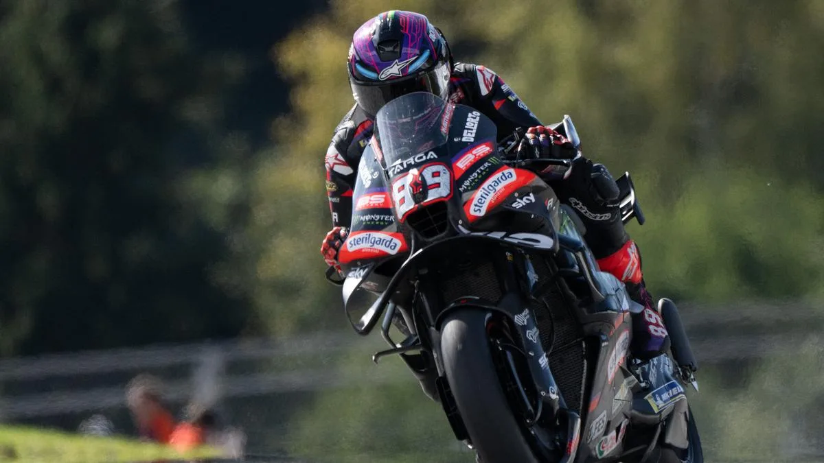 Martin recovers from early setback to win Austrian sprint and retake championship lead