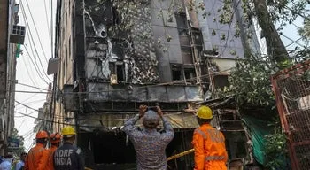 Incêndio em hotel na cidade indiana de Calcutá causa nove mortos