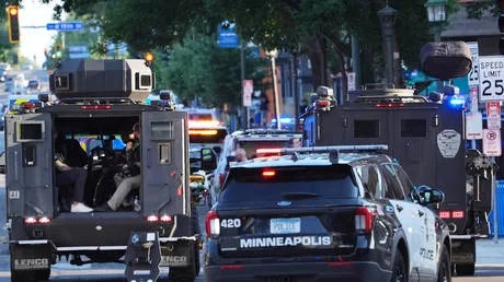 Two cops among ‘multiple victims’ in Minneapolis shooting (VIDEOS)