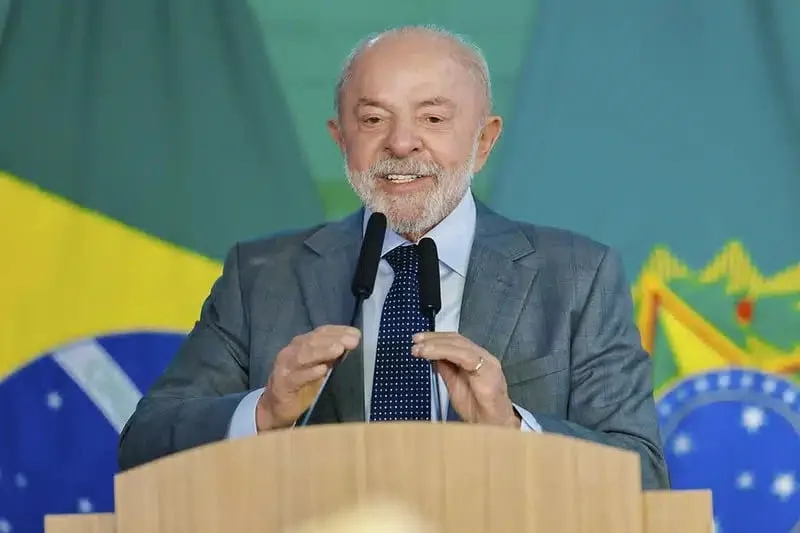 Ninguém está acima da Lei, nem a Suprema Corte, diz Lula no Jornal Nacional