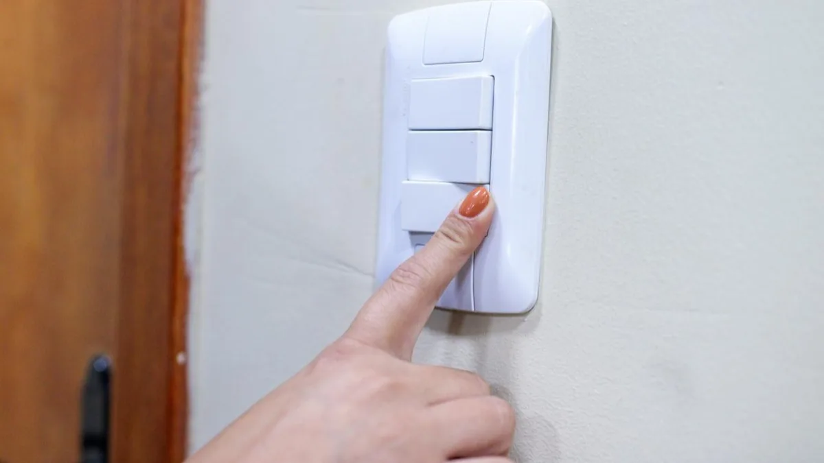 Defensoria abre canal para denúncias sobre possível aumento na conta de luz no AM; veja como relatar
