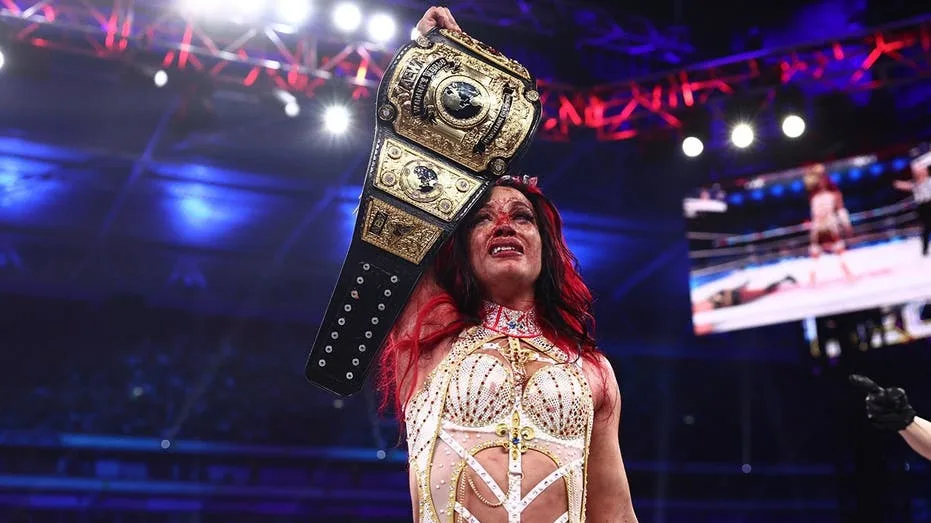 Mercedes Moné captures AEW Women's World Championship for the first time at All In